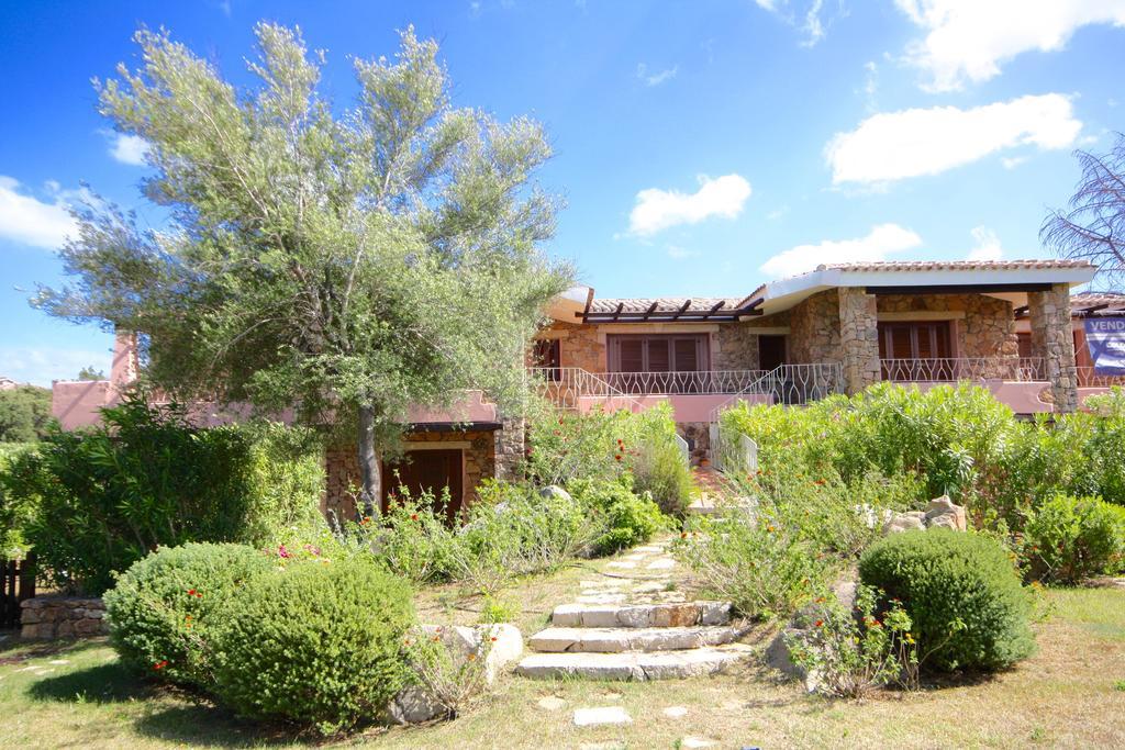 Vila Residenze Dei Fiori Porto Rotondo Exteriér fotografie